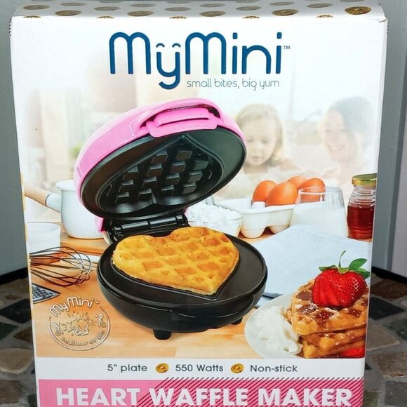 Compact Waffle Maker Heart Shaped MyMini Nostalgia Small Space Non Stick Surface - Picture 3 of 11
